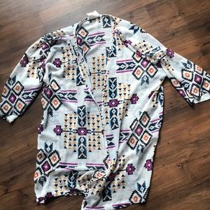 Boutique open front Aztec print kimono